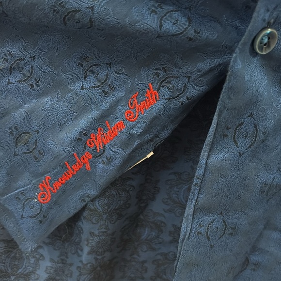 Robert Graham Blue Patterned Button Down Shirt - men’s size XL - Picture 4 of 7